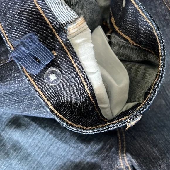 Jean shorts NWOT - Picture 3 of 4